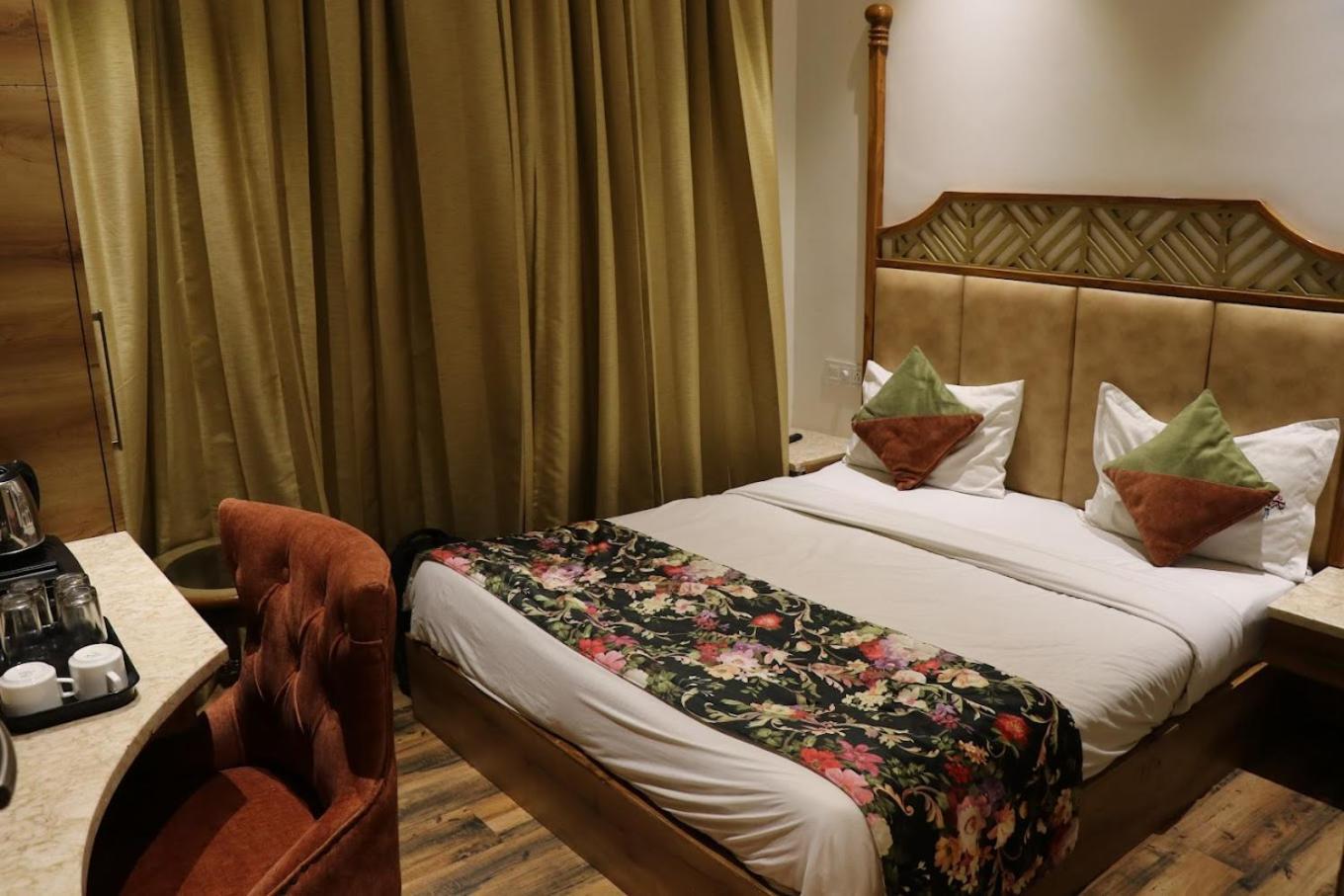 Hotel Rv Golden Amritsar Exterior foto